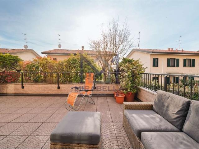 Villetta bifamiliare in vendita di 221 m²