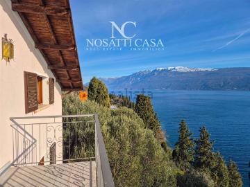 Villetta bifamiliare in vendita di 227 m² in Via Messaga