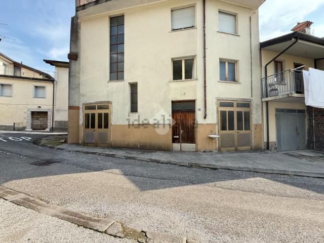 Villetta bifamiliare in vendita di 224 m² in Via Barca, 18