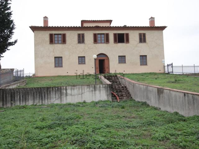 Villetta bifamiliare in vendita di 225 m² in Località il giuggiolo