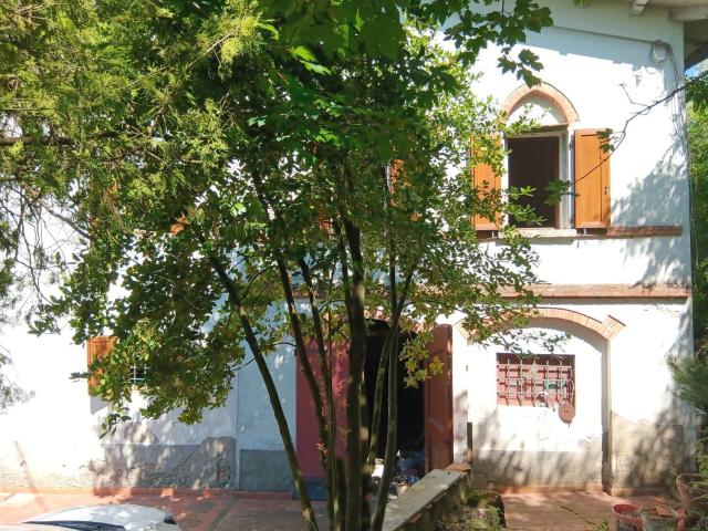 Villetta bifamiliare in vendita di 225 m² in Strada Statale 64 Porrettana