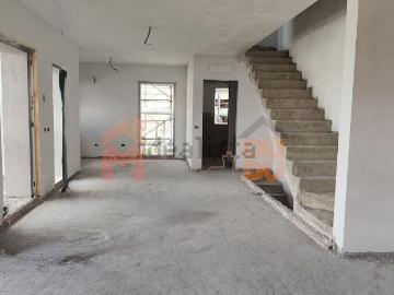 Villetta bifamiliare in vendita di 225 m²