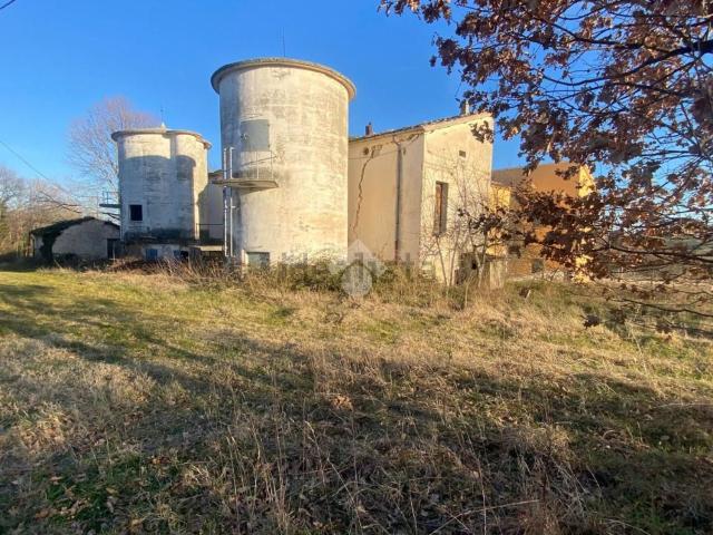 Villetta bifamiliare in vendita di 228 m² in Contrada Selva