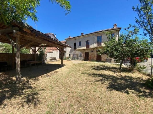 Villetta bifamiliare in vendita di 228 m² in Via Vittorio Emanuele II, 64