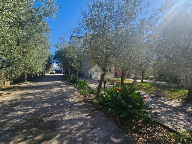 Villetta bifamiliare in vendita di 233 m²