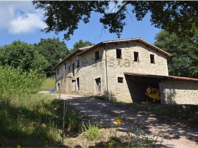 Villetta bifamiliare in vendita di 230 m² in Frazione Ponte d&apos assi