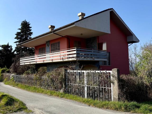 Villetta bifamiliare in vendita di 230 m² in Via Antica Romana del Bracco, 2