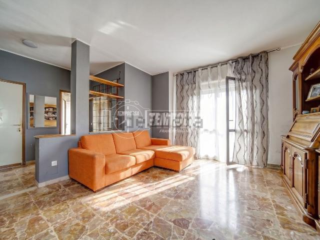 Villetta bifamiliare in vendita di 230 m² in Via Don Milani, 7