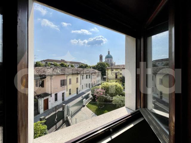 Villetta bifamiliare in vendita di 230 m² in Via Gabriele Rosa, 16