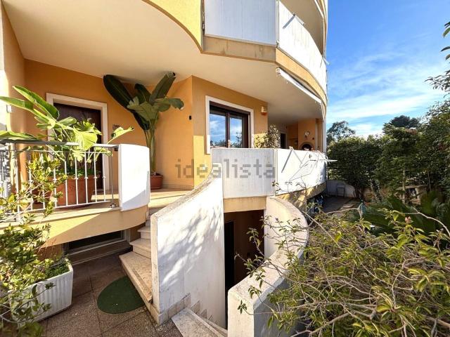 Villetta bifamiliare in vendita di 230 m² in Via Giorgio la Pira, 21