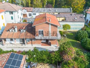 Villetta bifamiliare in vendita di 230 m² in Via Giacomo Puccini, 7