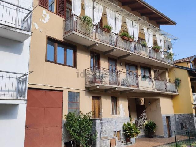 Villetta bifamiliare in vendita di 230 m² in Via IV Novembre, 5