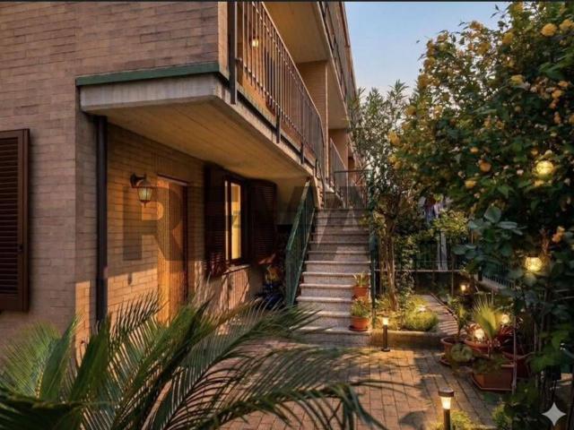 Villetta bifamiliare in vendita di 230 m² in Via San Lorenzo, 7