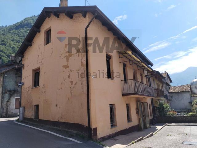 Villetta bifamiliare in vendita di 230 m²