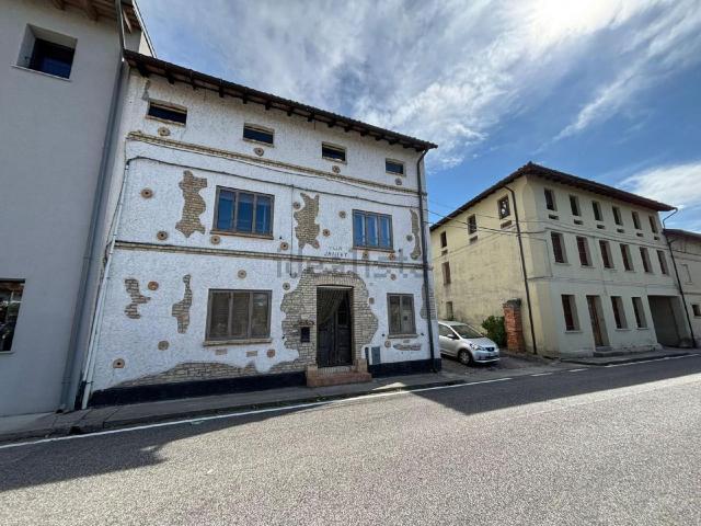 Villetta bifamiliare in vendita di 230 m²