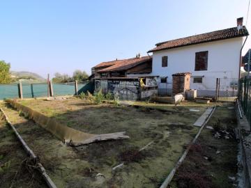 Villetta bifamiliare in vendita di 231 m² in Strada Crosiglie, 19