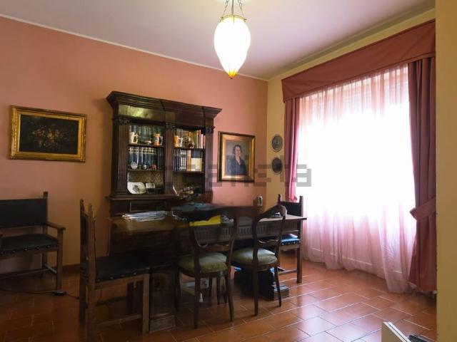 Villetta bifamiliare in vendita di 232 m² in Via Campania