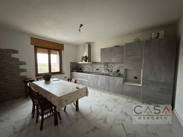 Villetta bifamiliare in vendita di 232 m² in Via Salvatoizza