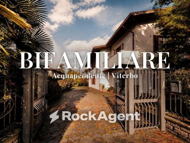 Villetta bifamiliare in vendita di 237 m² in Via 8 Marzo, 1