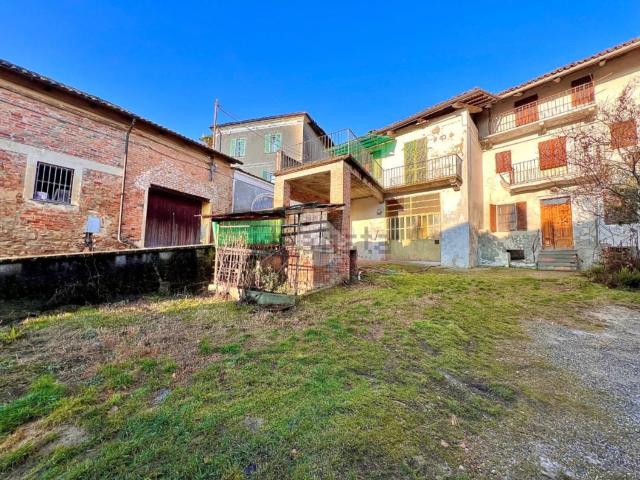 Villetta bifamiliare in vendita di 234 m² in Via Cardinal Massaia, 15