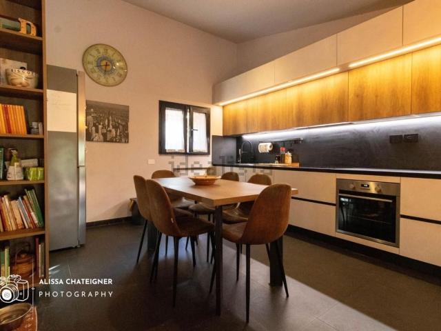 Villetta bifamiliare in vendita di 234 m² in Via Rosso degli Aldobrandeschi