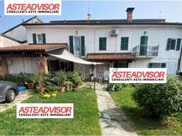 Villetta bifamiliare in vendita di 235 m² in Via Piccaluga, 5
