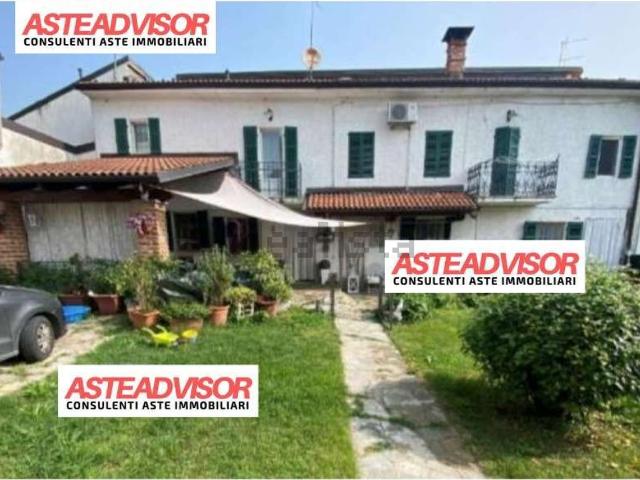Villetta bifamiliare in vendita di 235 m² in Via Piccaluga, 5