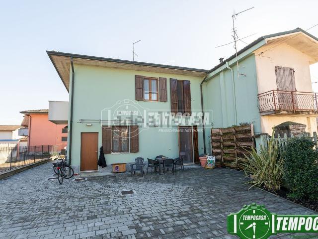 Villetta bifamiliare in vendita di 236 m² in Vicolo Chiuso