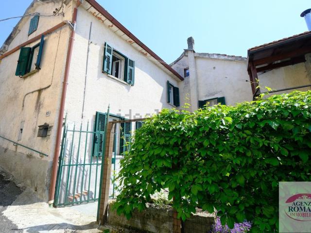 Villetta a schiera in vendita di 239 m² in Strada Veirera di Abasse, 90