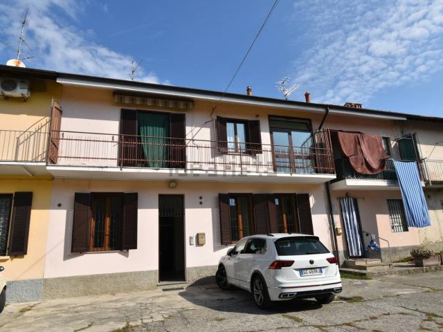 Villetta bifamiliare in vendita di 239 m² in Via Ing. A. Leoni, 7