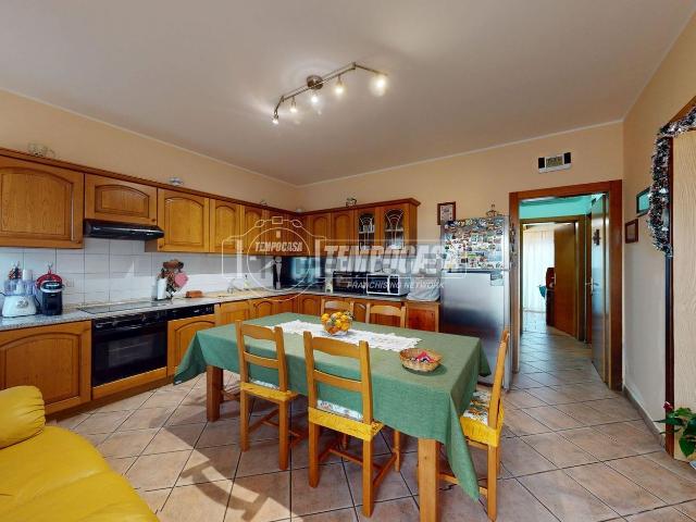 Villetta bifamiliare in vendita di 343 m² in Via Malcantone
