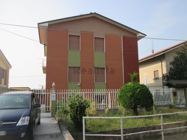 Villetta bifamiliare in vendita di 345 m² in Via XX Settembre, 6