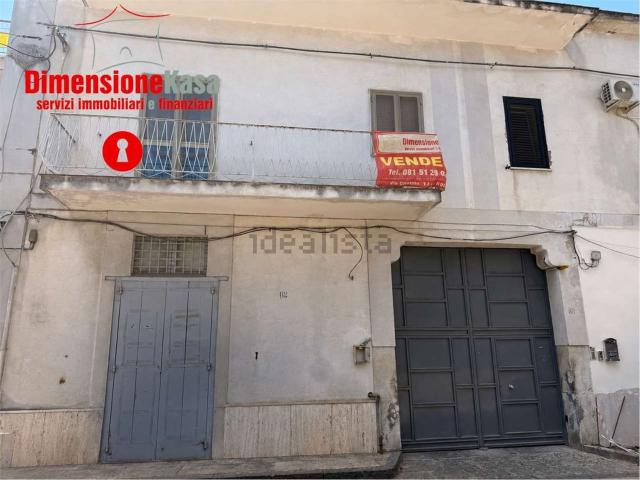 Villetta bifamiliare in vendita di 345 m² in Via Libertà, 32