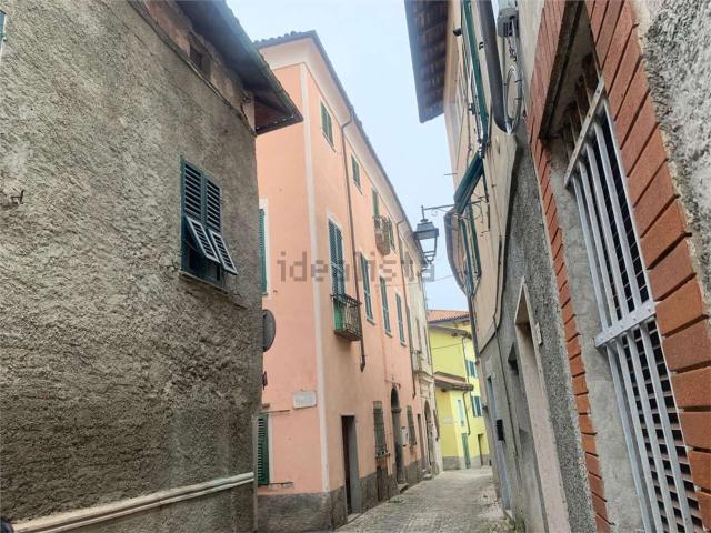 Villetta bifamiliare in vendita di 346 m² in Via Roma, 43
