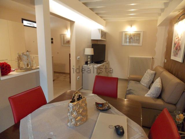 Villetta bifamiliare in vendita di 346 m²