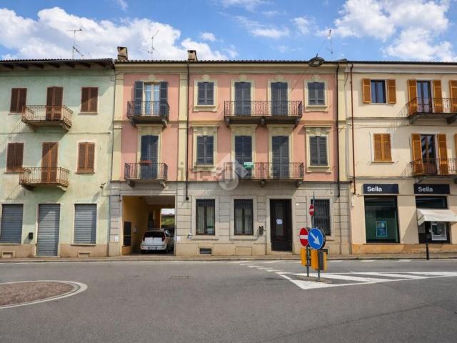 Villetta bifamiliare in vendita di 350 m² in Piazza Ubertalli, 10