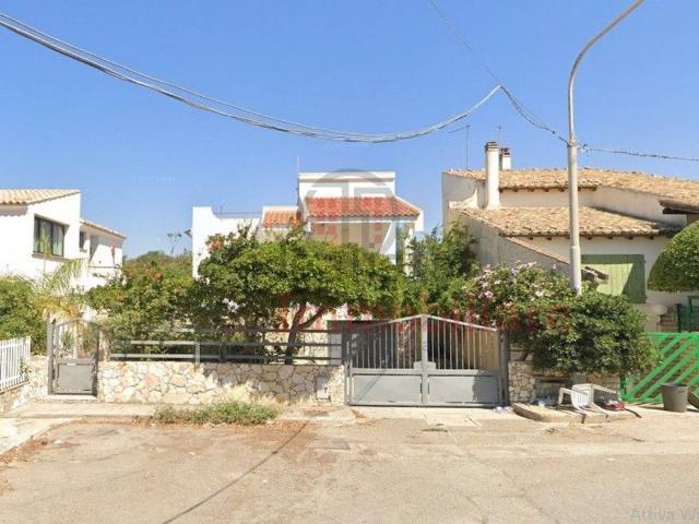 Villetta bifamiliare in vendita di 350 m² in Strada II Veneto, 54