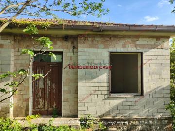 Villetta bifamiliare in vendita di 350 m² in Salita Guzzetta, 30