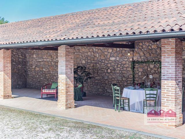 Villetta bifamiliare in vendita di 350 m² in Via Campignardi