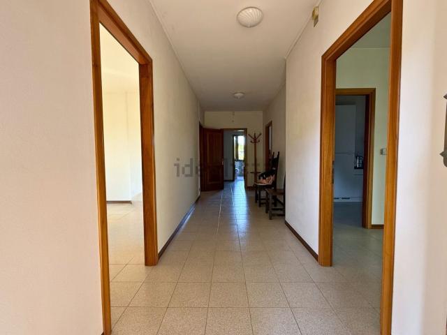 Villetta bifamiliare in vendita di 350 m² in Via Monte Bianco
