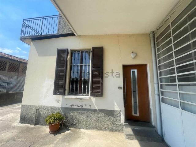 Villetta bifamiliare in vendita di 350 m² in Via Roma, 28