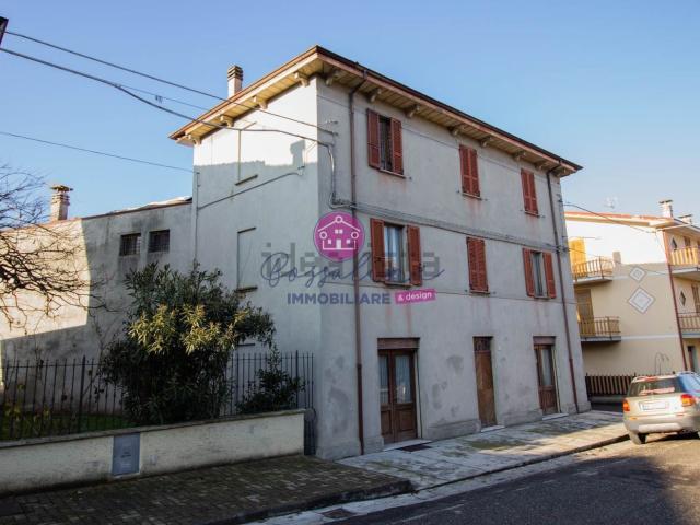 Villetta bifamiliare in vendita di 350 m²