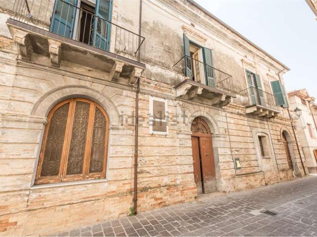 Villetta bifamiliare in vendita di 350 m²