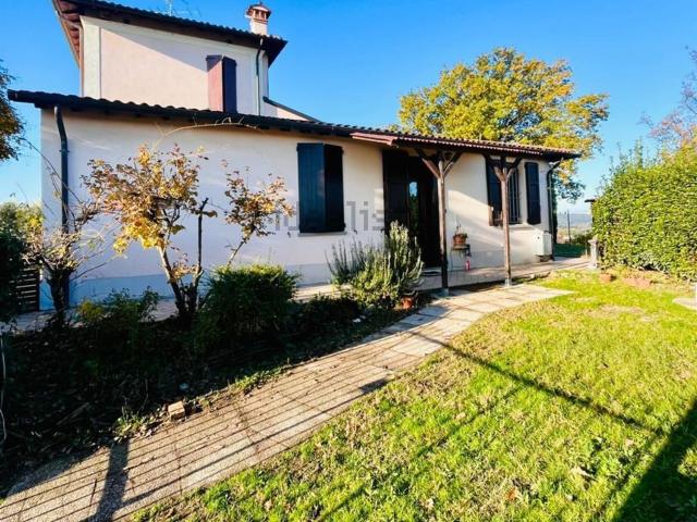 Villetta bifamiliare in vendita di 350 m²