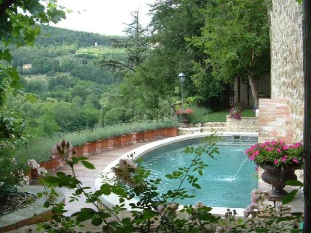 Villetta bifamiliare in vendita di 350 m²