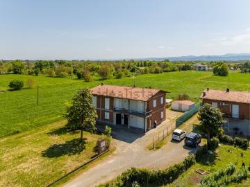 Villetta bifamiliare in vendita di 354 m² in Via Angelo Giubbolini, 27