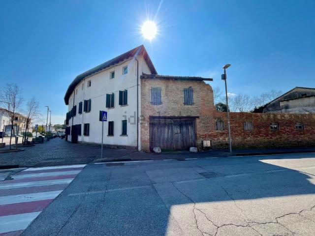 Villetta bifamiliare in vendita di 280 m²