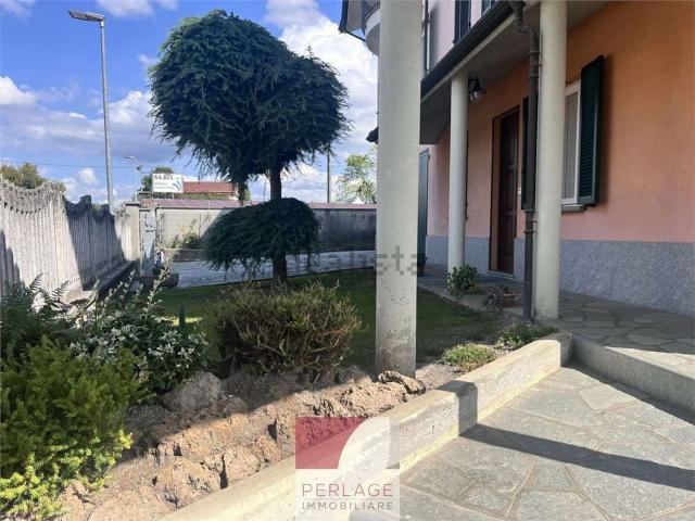 Villetta bifamiliare in vendita di 354 m²