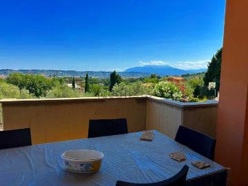 Villetta bifamiliare in vendita di 360 m² in Strada Catani, 37