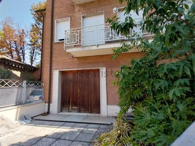Villetta bifamiliare in vendita di 360 m² in Via Bianzarda di San Biagio